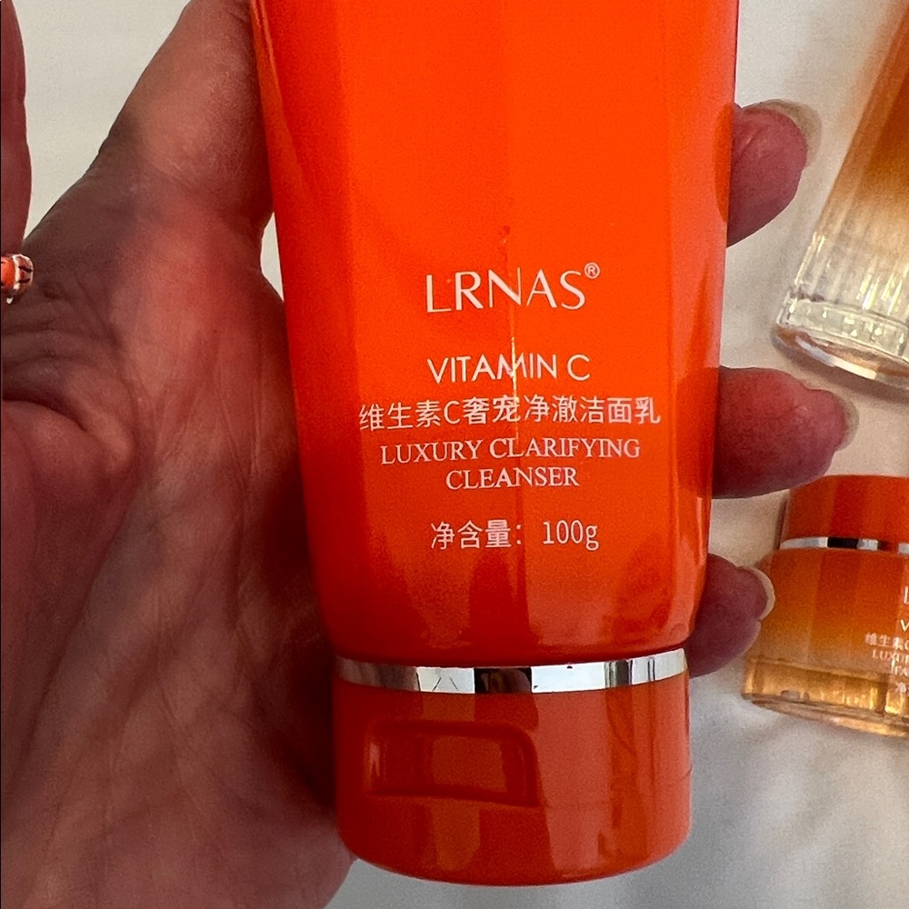 NWOT Lrnas organic Vitamin C Skincare Set with cleanser  toner serum moisturizer - Picture 5 of 14